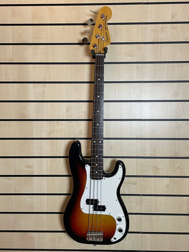 Squier 1983/1984 MIJ SQ Precision 3TS E-Bass