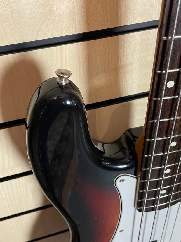 Squier 1983/1984 MIJ SQ Precision 3TS E-Bass