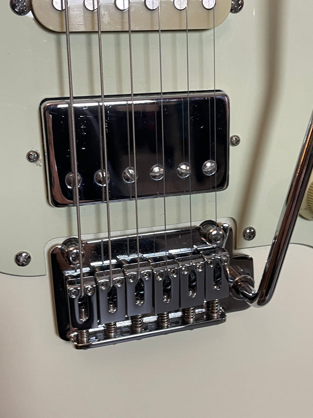 Schecter Nick Johnston Traditional HSS Atomic Snow E-Gitarre B-Ware