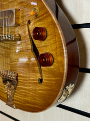 B&G Little Sister Crossroads Cut P90 5A Flamed Maple Honey Burst E-Gitarre