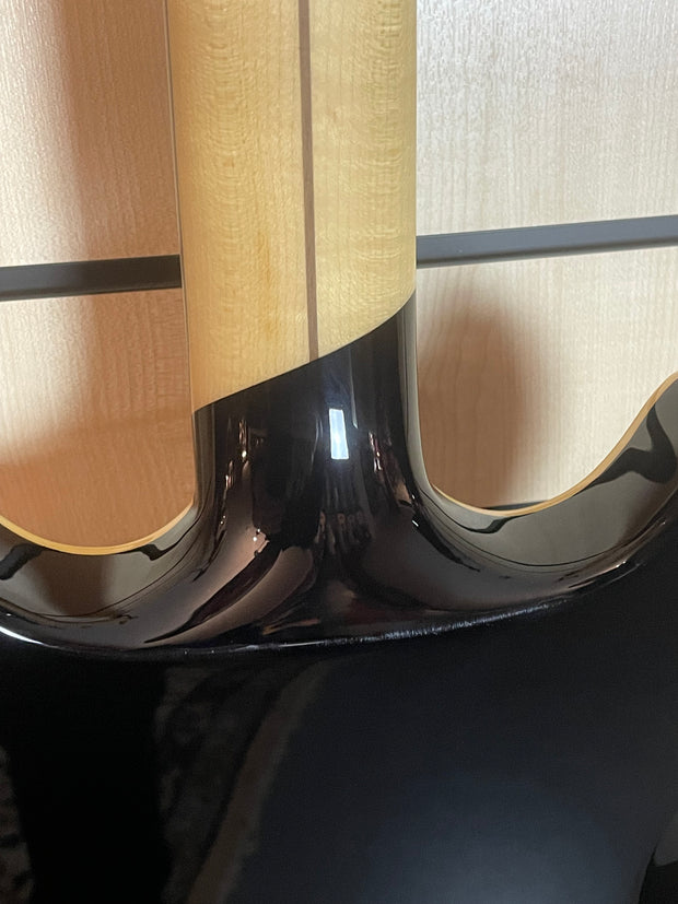 D'Angelico Deluxe Brighton Solid Black E-Gitarre