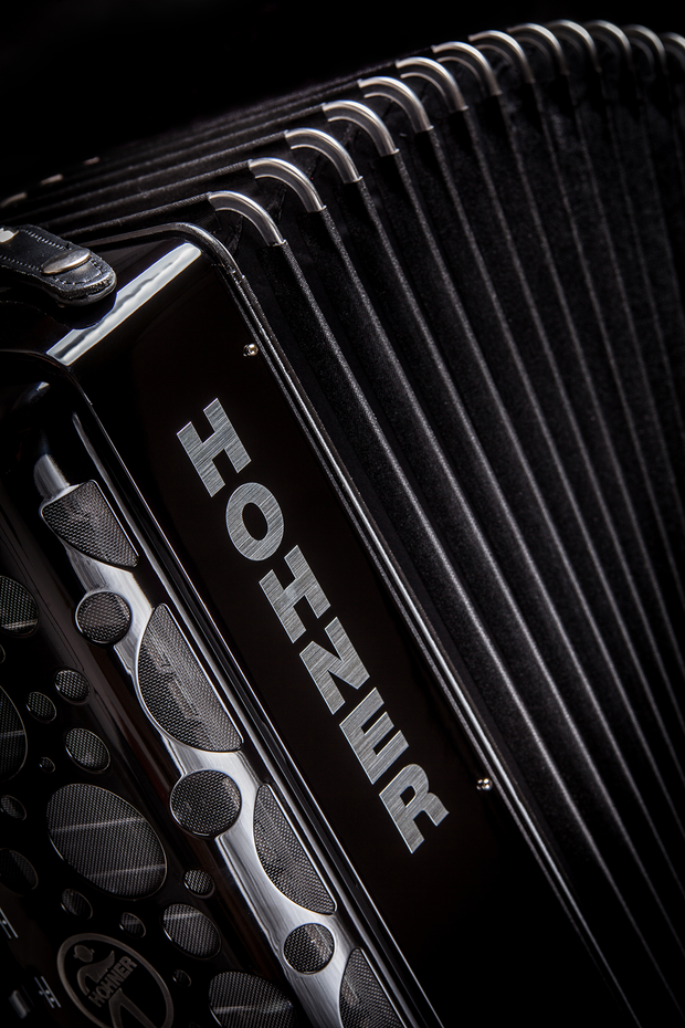 Hohner Amica Forte IV 120 BK Silent Key Akkordeon