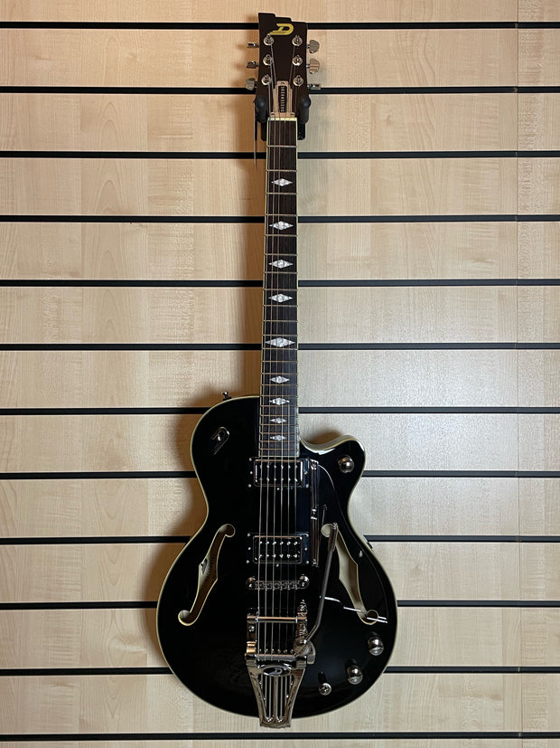 Duesenberg Starplayer TV DLX Radiator Tremola Schwarz E-Gitarre B-Ware