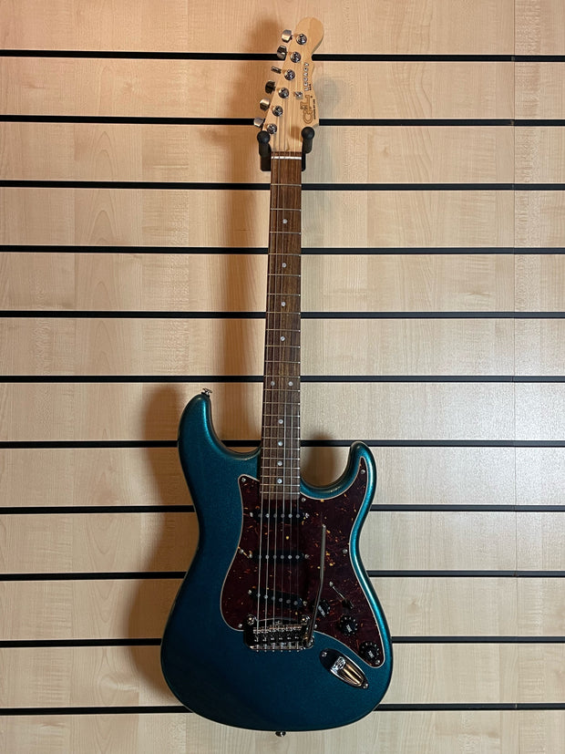 G&L Legacy SSS CR EMB E-Gitarre