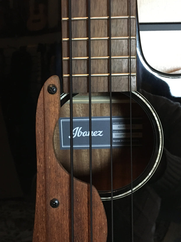 Ibanez AEGB24E-BKH Akustikbass