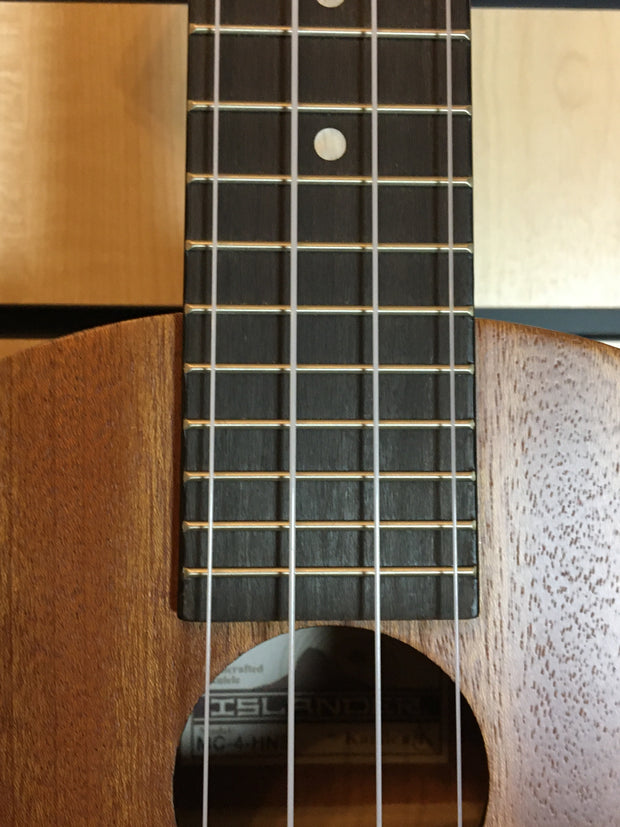 Islander MC-4-HNS Mahagoni Turtle Concert Ukulele