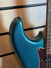 G&L Legacy SSS CR EMB E-Gitarre