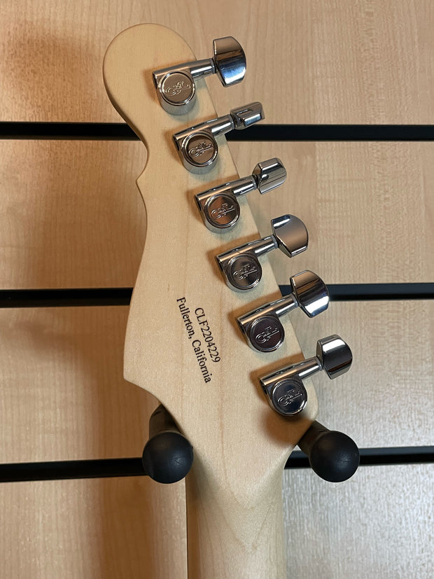 G&L Legacy SSS CR EMB E-Gitarre