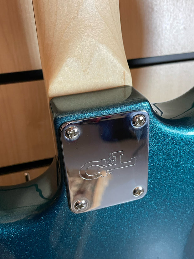 G&L Legacy SSS CR EMB E-Gitarre